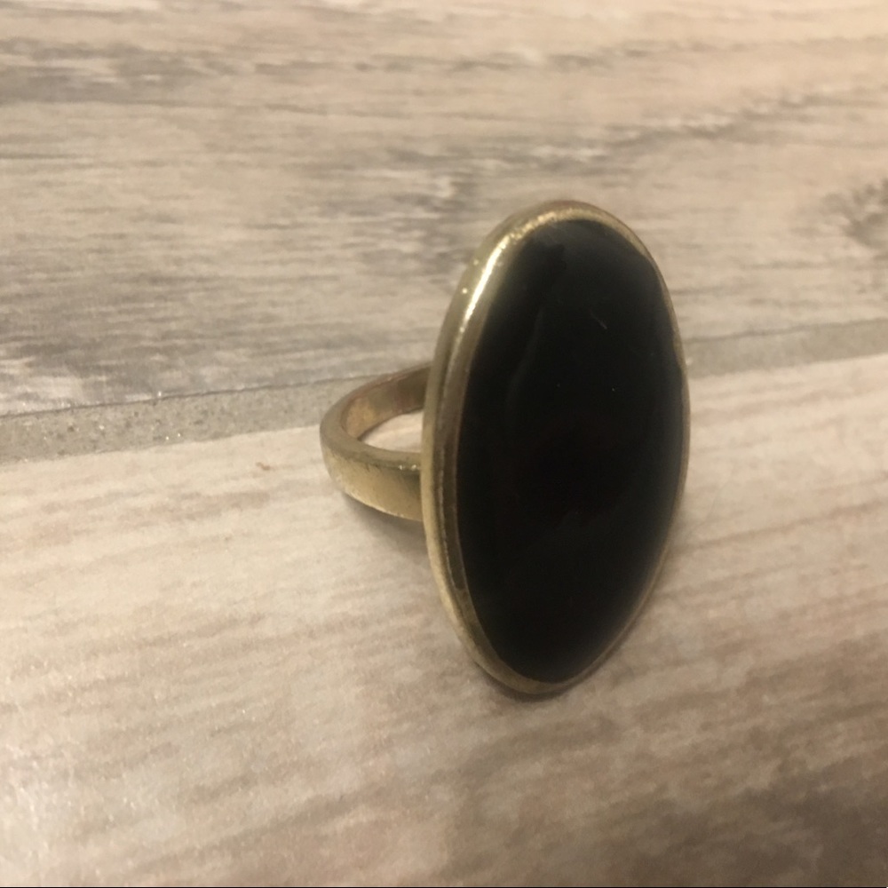 ⚫️Black and Gold statement ring!!⚫️